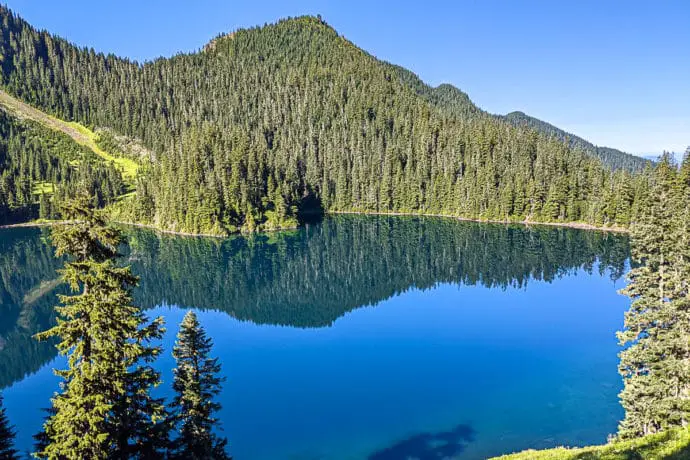 Hiking Mount MacFarlane And Pierce Lake In Chilliwack